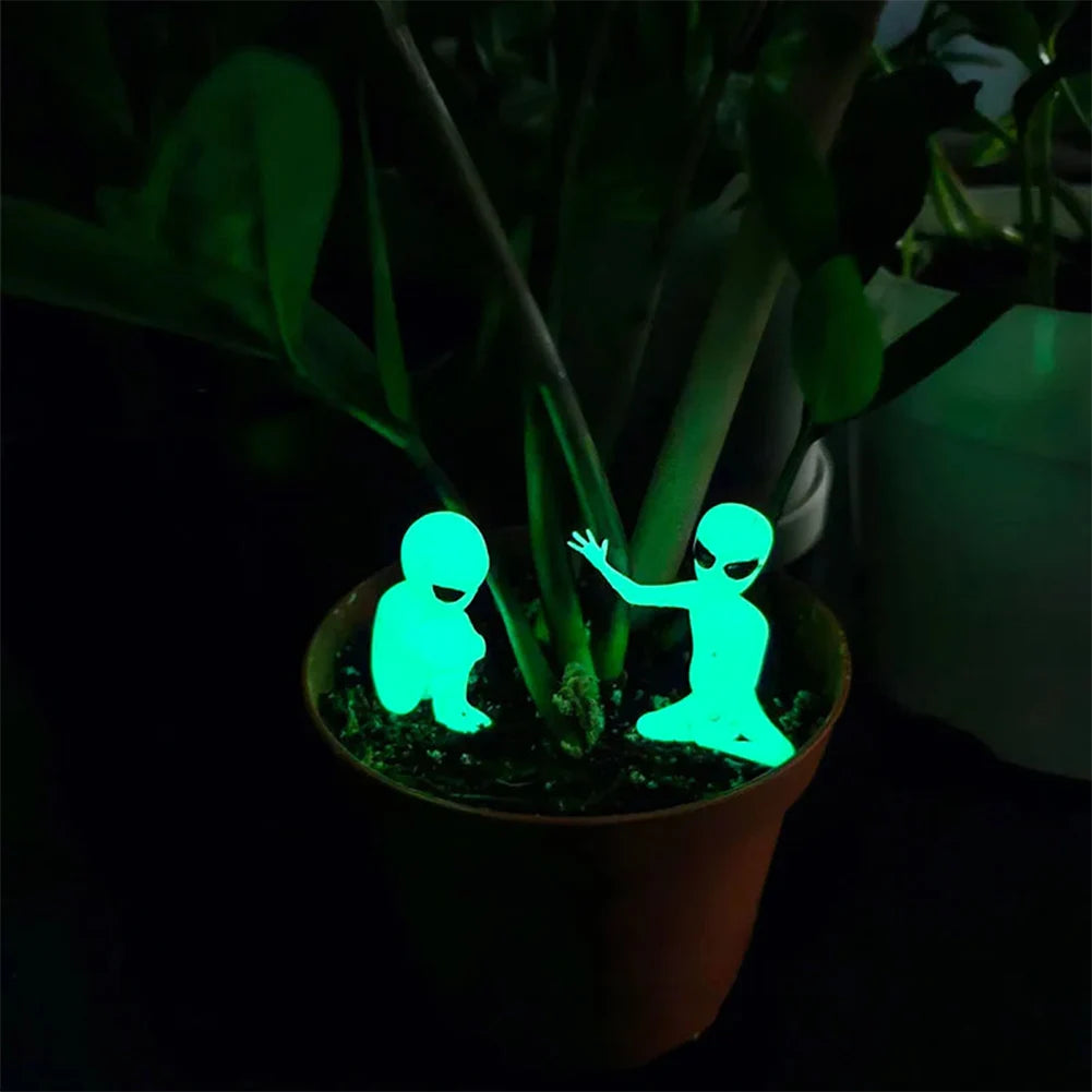 Glow In The Dark Alien Elf Figures