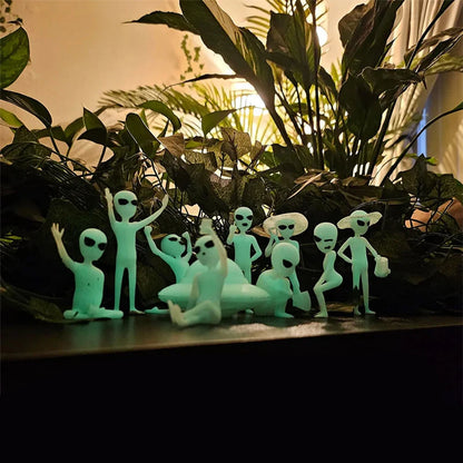 Glow In The Dark Alien Elf Figures